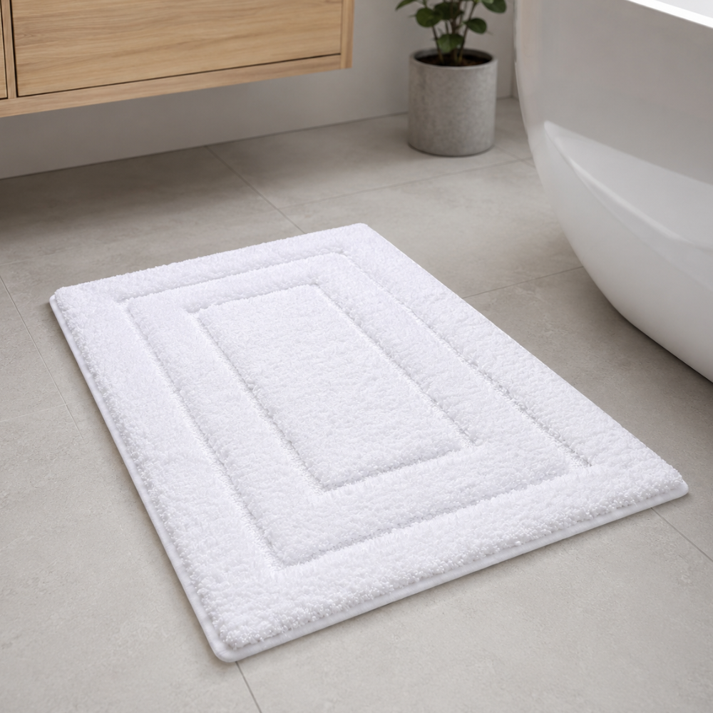 CloudStep Microfiber Bath Mat | Non-Slip TPR Backing | Qonforta
