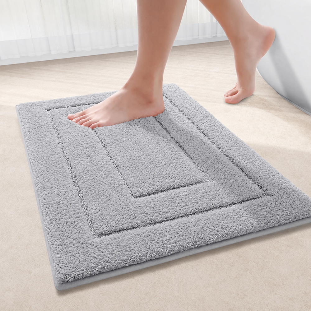 CloudStep Microfiber Bath Mat | Non-Slip TPR Backing | Qonforta