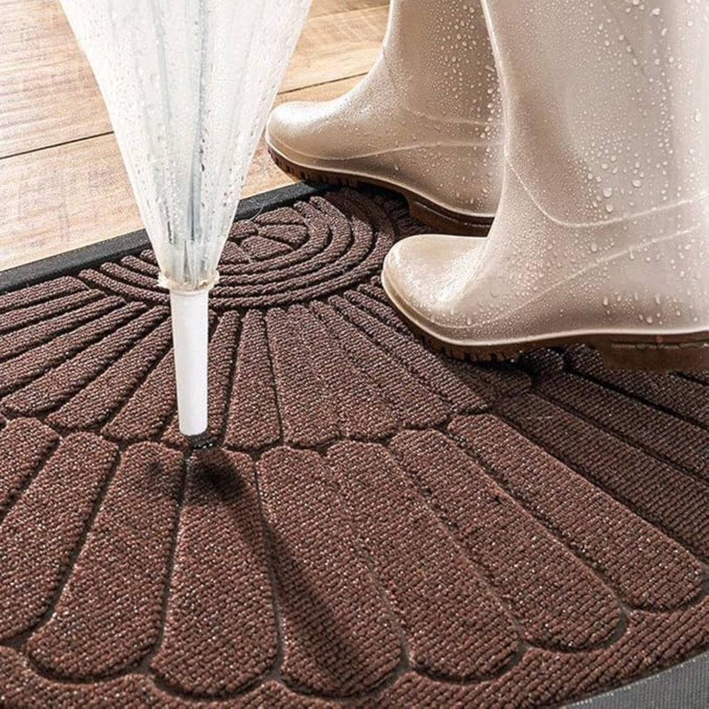 Curved Thread Doormat | Non-Slip Backing | Qonforta