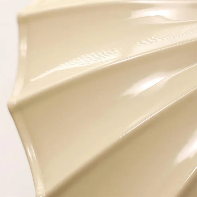 Scallop Petal LED Flush Mount Ceiling Light | 2 Colors | Qonforta