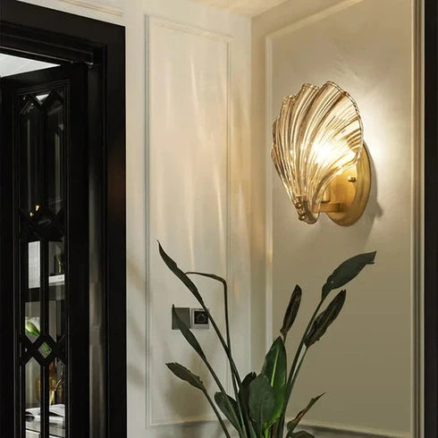 Brass Seashell Glass Wall Sconce | Clear & Brown Glass | Qonforta