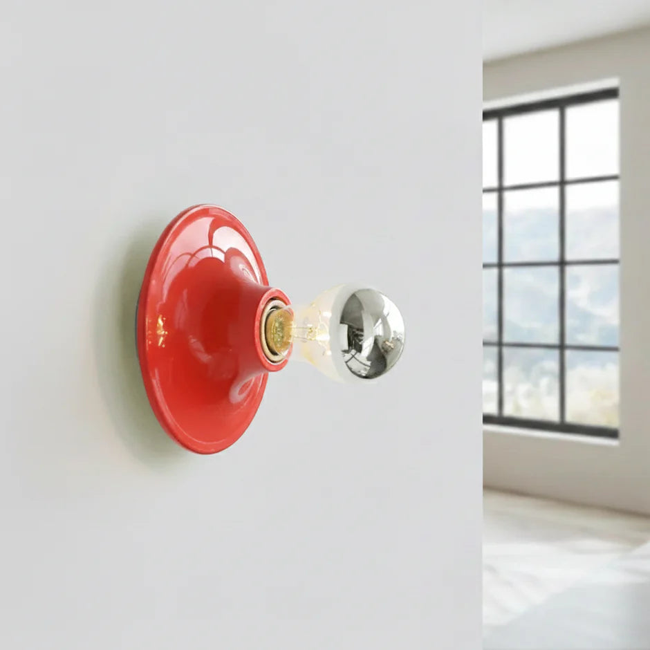Colorful Iron Wall Sconce | LED Included | 3 Colors | Qonforta