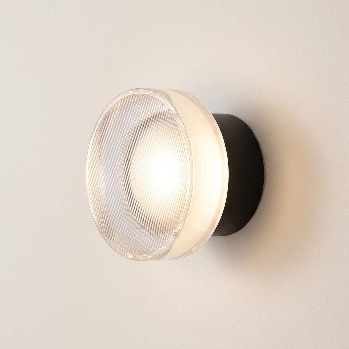 Hera glass wall sconce in Black and White, Style C, prismatic glass on a black base