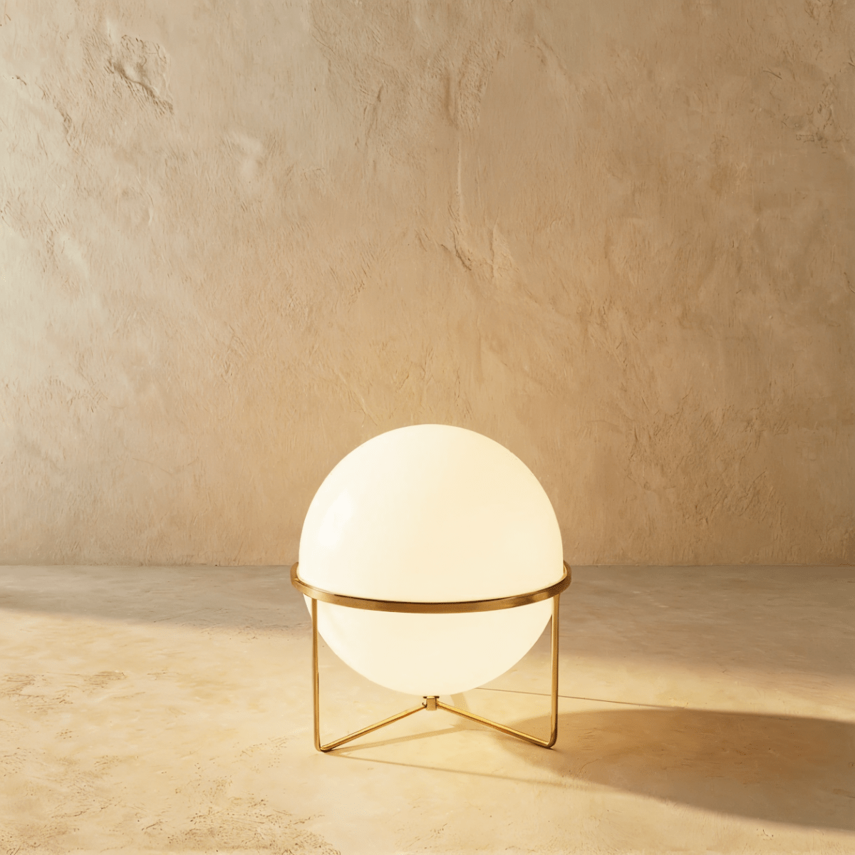 Steel Tiered Floor Lamp LED – Silver, Brass, Vintage | Qonforta