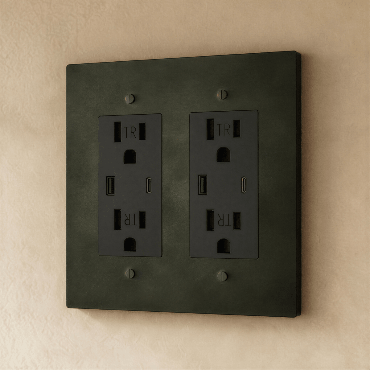 Solid Brass Wall Outlet USB-C GFCI – 7 Finishes | Qonforta