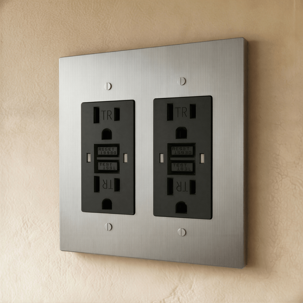 Solid Brass Wall Outlet USB-C GFCI – 7 Finishes | Qonforta