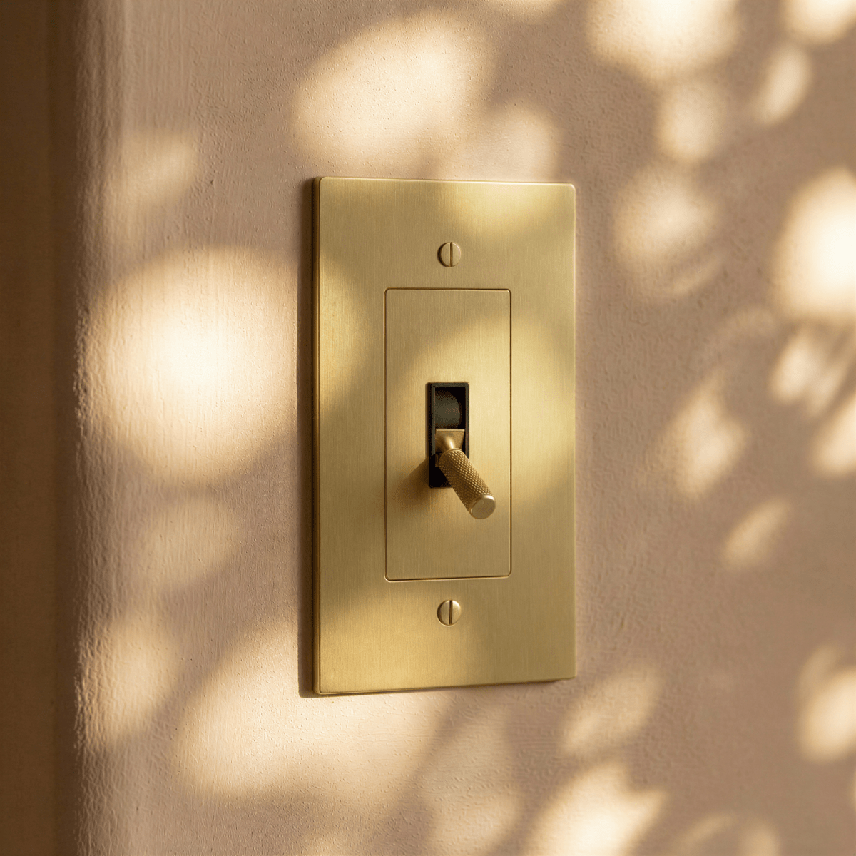 Solid Brass Toggle Light Switch – 7 Finishes | Qonforta