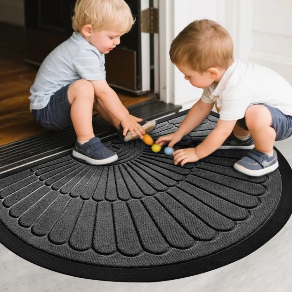 Curved Thread Doormat | Non-Slip Backing | Qonforta