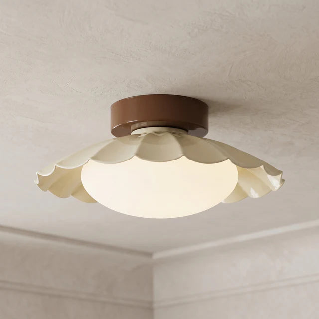 Scallop Petal LED Flush Mount Ceiling Light | 2 Colors | Qonforta