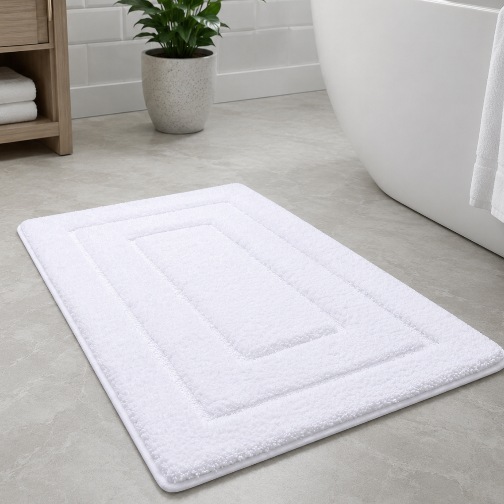 CloudStep Microfiber Bath Mat | Non-Slip TPR Backing | Qonforta