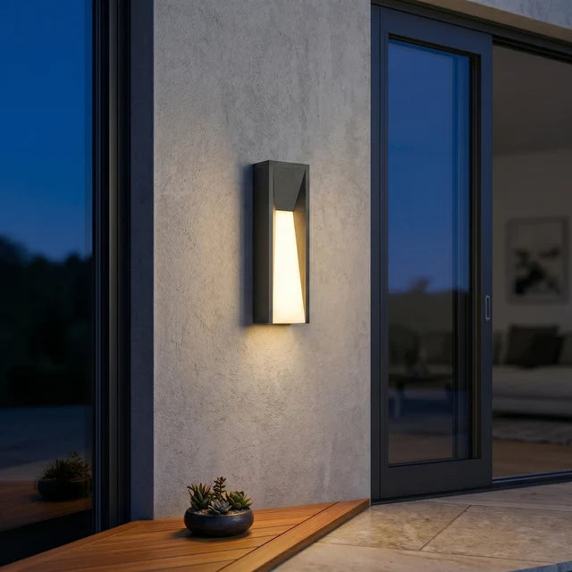 Outdoor LED Wall Light Slim IP65 – Warm & Cool White | Qonforta