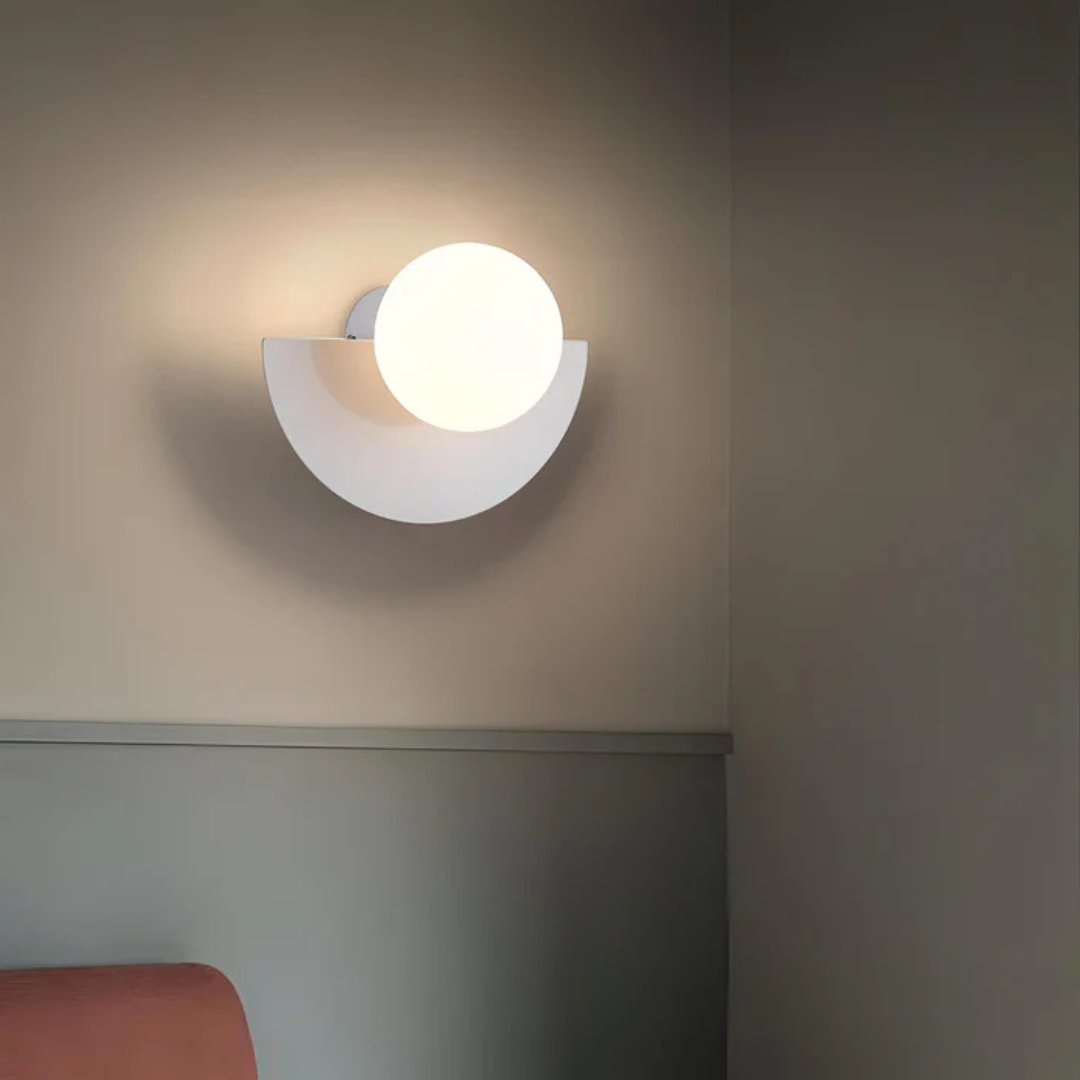 Lyca wall lamp with warm or cool white light