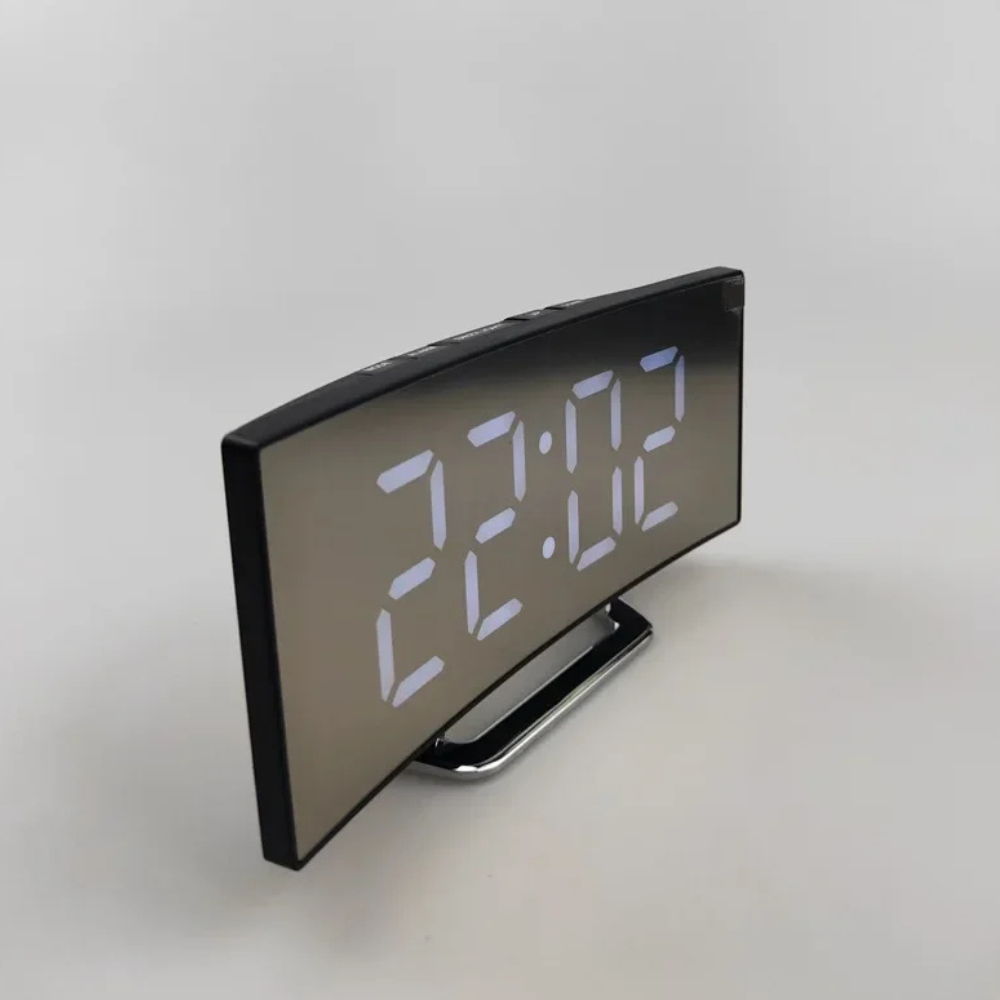Curved LED Digital Alarm Clock | Adjustable Dimming | Qonforta