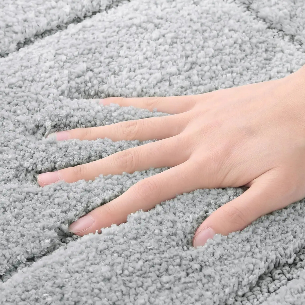 CloudStep Microfiber Bath Mat | Non-Slip TPR Backing | Qonforta