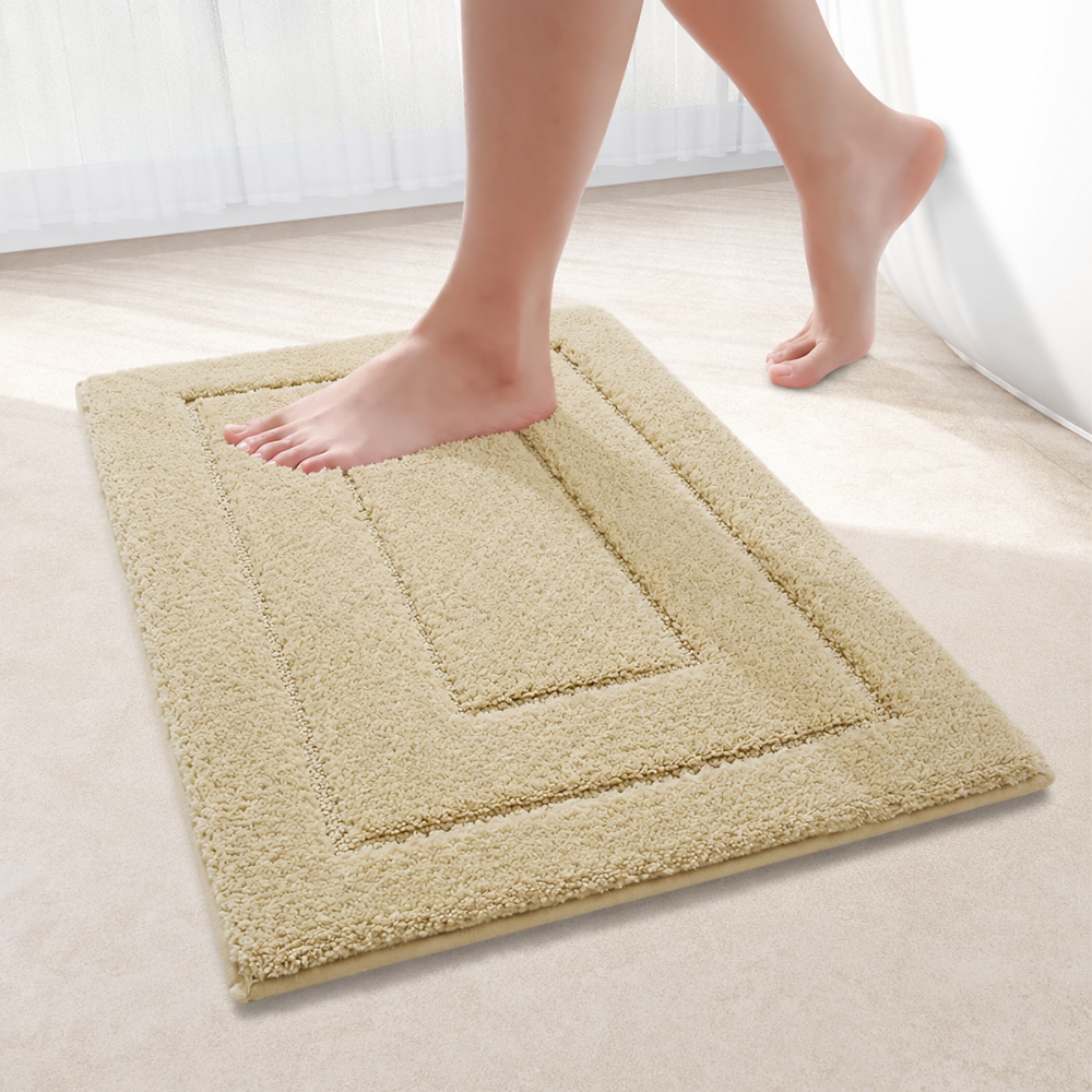 CloudStep Microfiber Bath Mat | Non-Slip TPR Backing | Qonforta