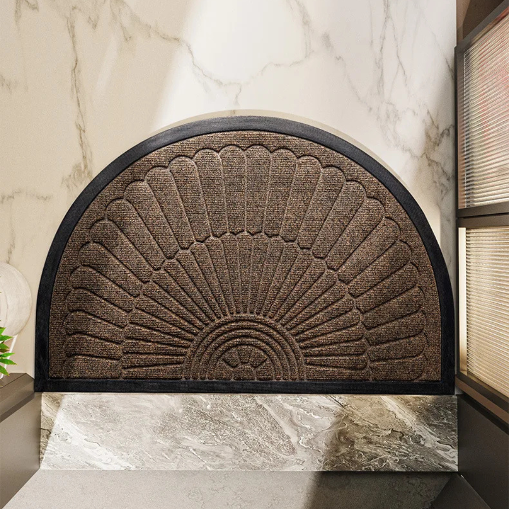 Curved Thread Doormat | Non-Slip Backing | Qonforta