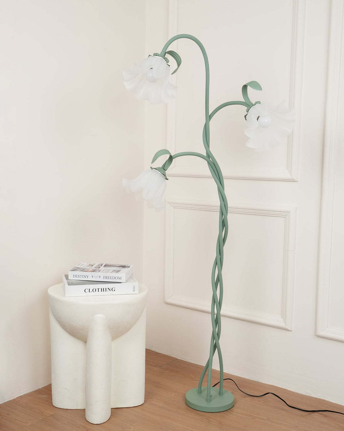 Calla lily floor lamp, green stem white shades - socket detail, warm light
