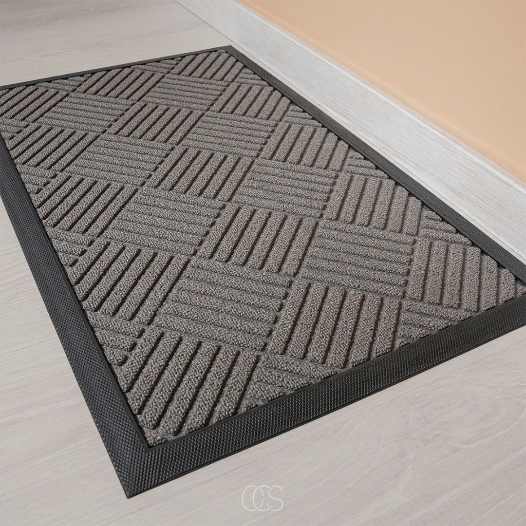 Geometric Textured Entrance Mat | Indoor & Outdoor Use | Qonforta