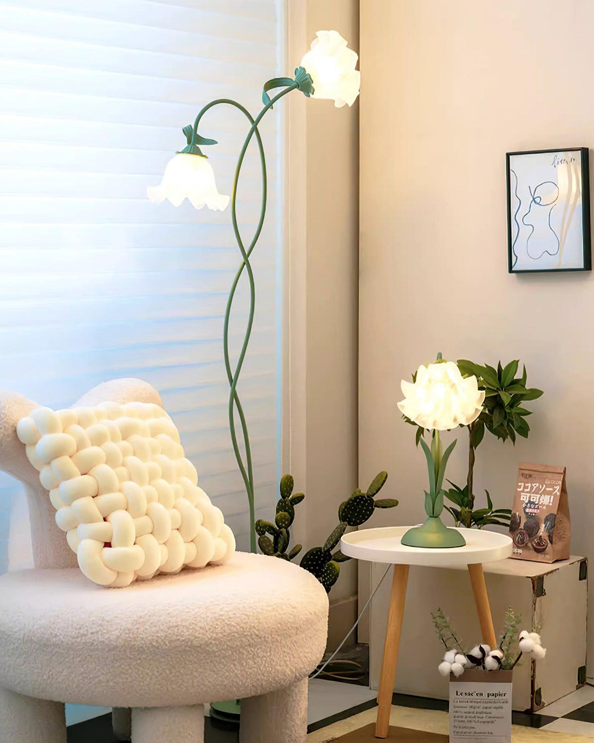 Calla lily floor lamp, green stem white shades - lit at dusk