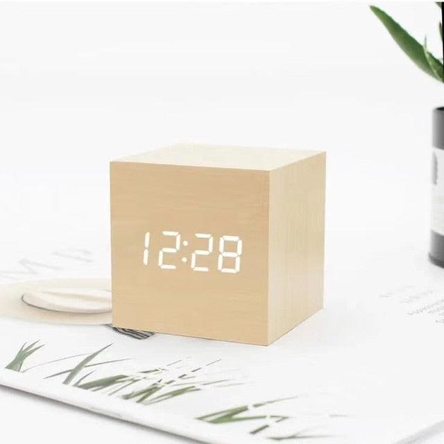 Wooden Sunrise Alarm Clock | Bamboo Finish | Qonforta
