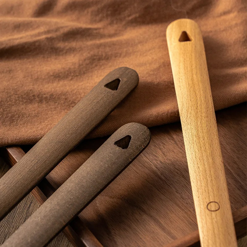 Extra-Long Wood Shoehorn | Magnetic Wall-Mount Shoehorn | Qonforta