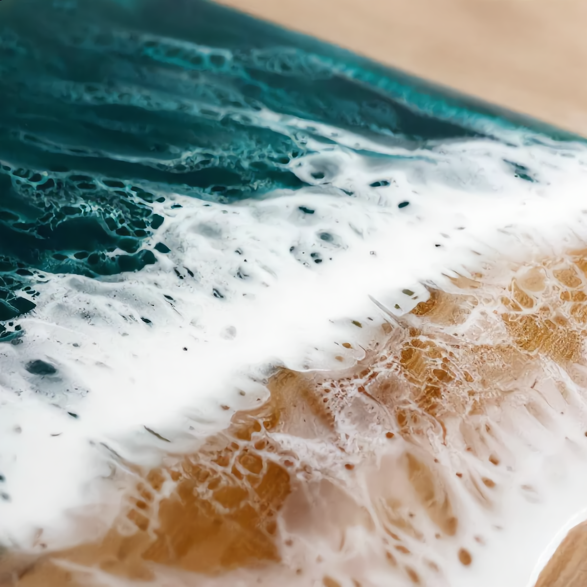 Marea Ocean Resin Serving Board - Acacia & Epoxy | Qonforta