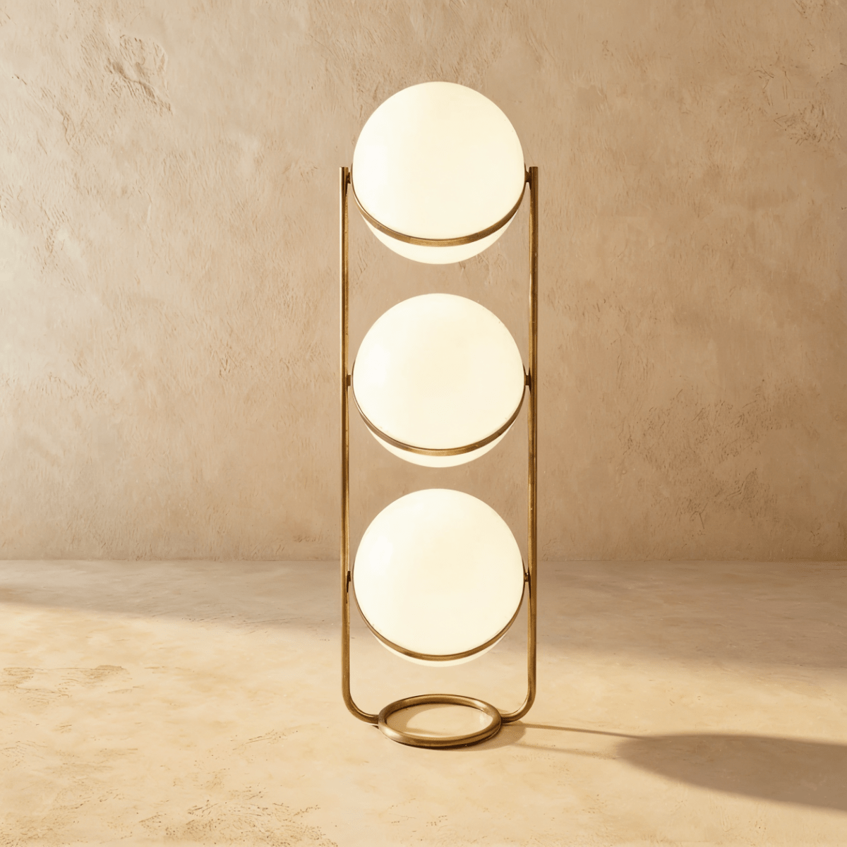 Steel Tiered Floor Lamp LED – Silver, Brass, Vintage | Qonforta