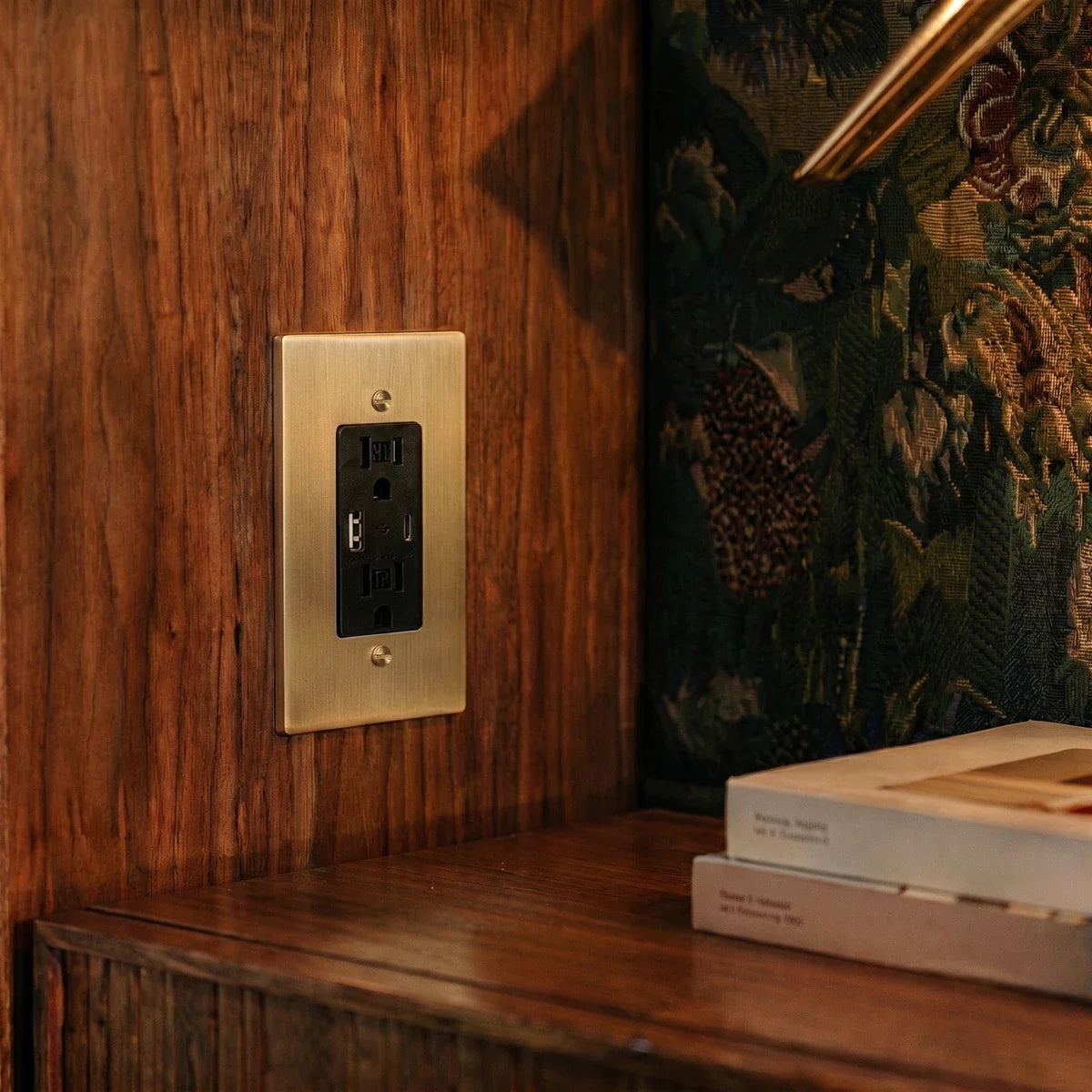 Solid Brass Wall Outlet USB-C GFCI – 7 Finishes | Qonforta