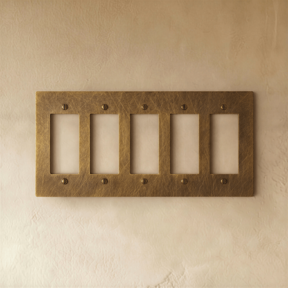 Vintage Brass Wall Plate Patina Finish – 1 to 5 Gang | Qonforta