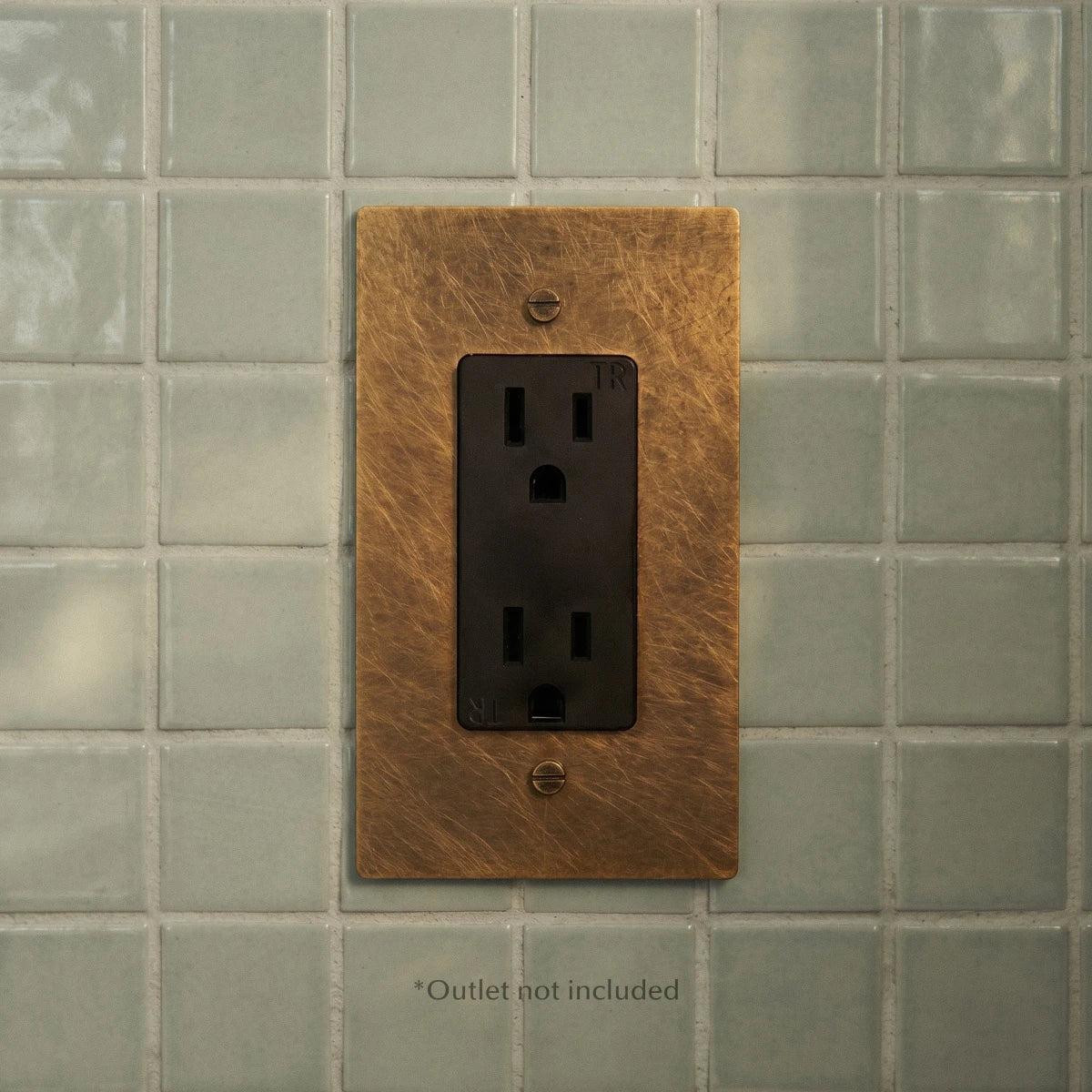 Vintage Brass Wall Plate Patina Finish – 1 to 5 Gang | Qonforta