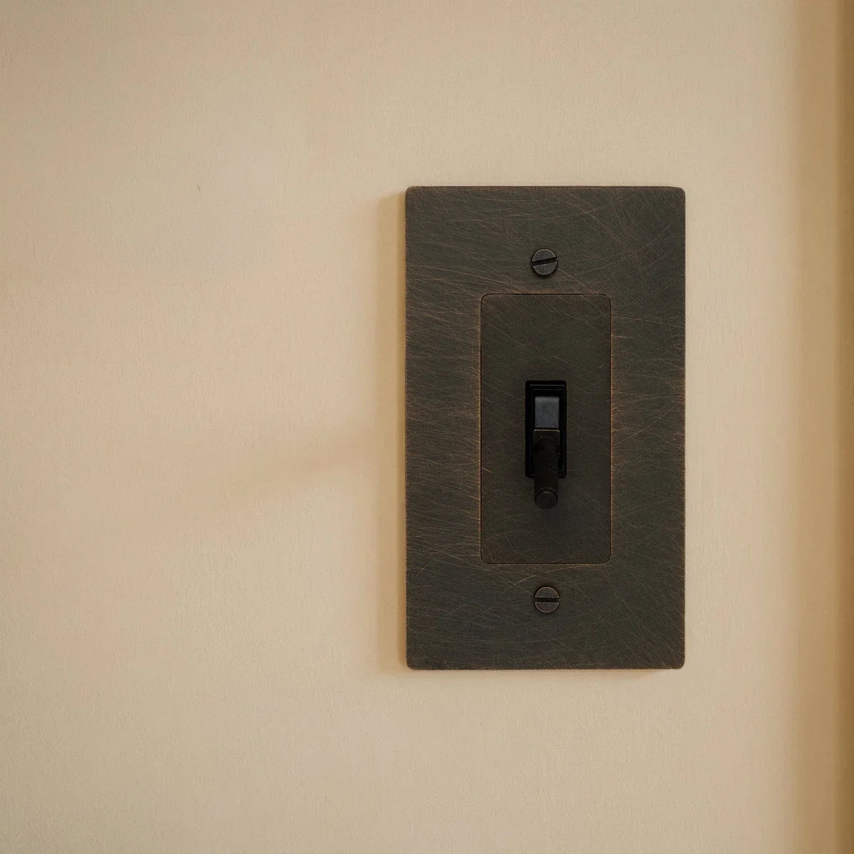 Solid Brass Toggle Light Switch – 7 Finishes | Qonforta