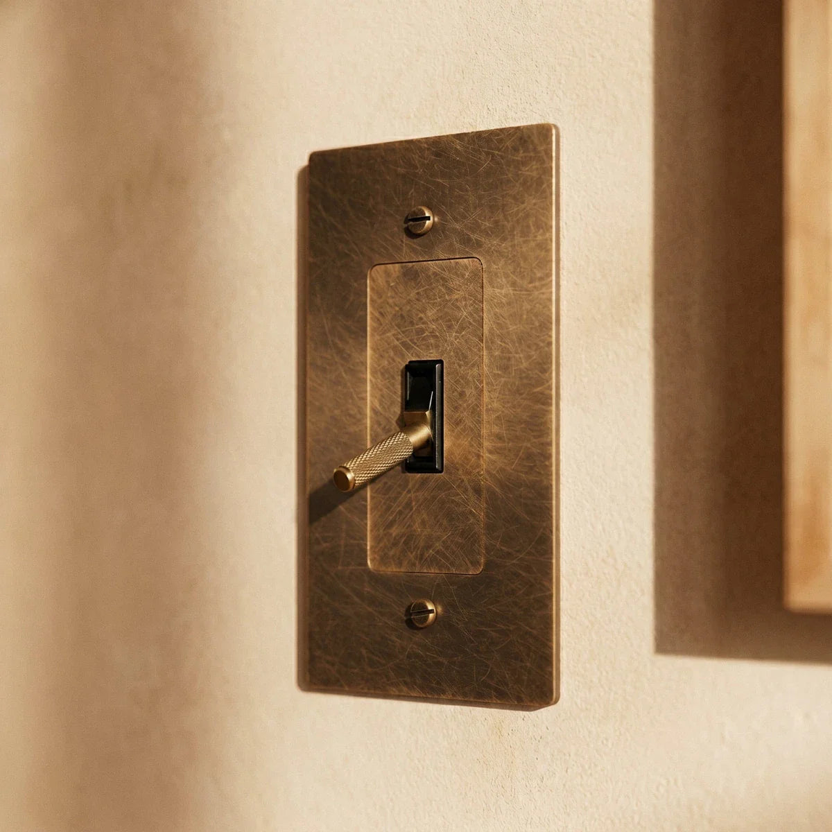 Solid Brass Toggle Light Switch – 7 Finishes | Qonforta